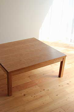 Low Table (with Drawer)